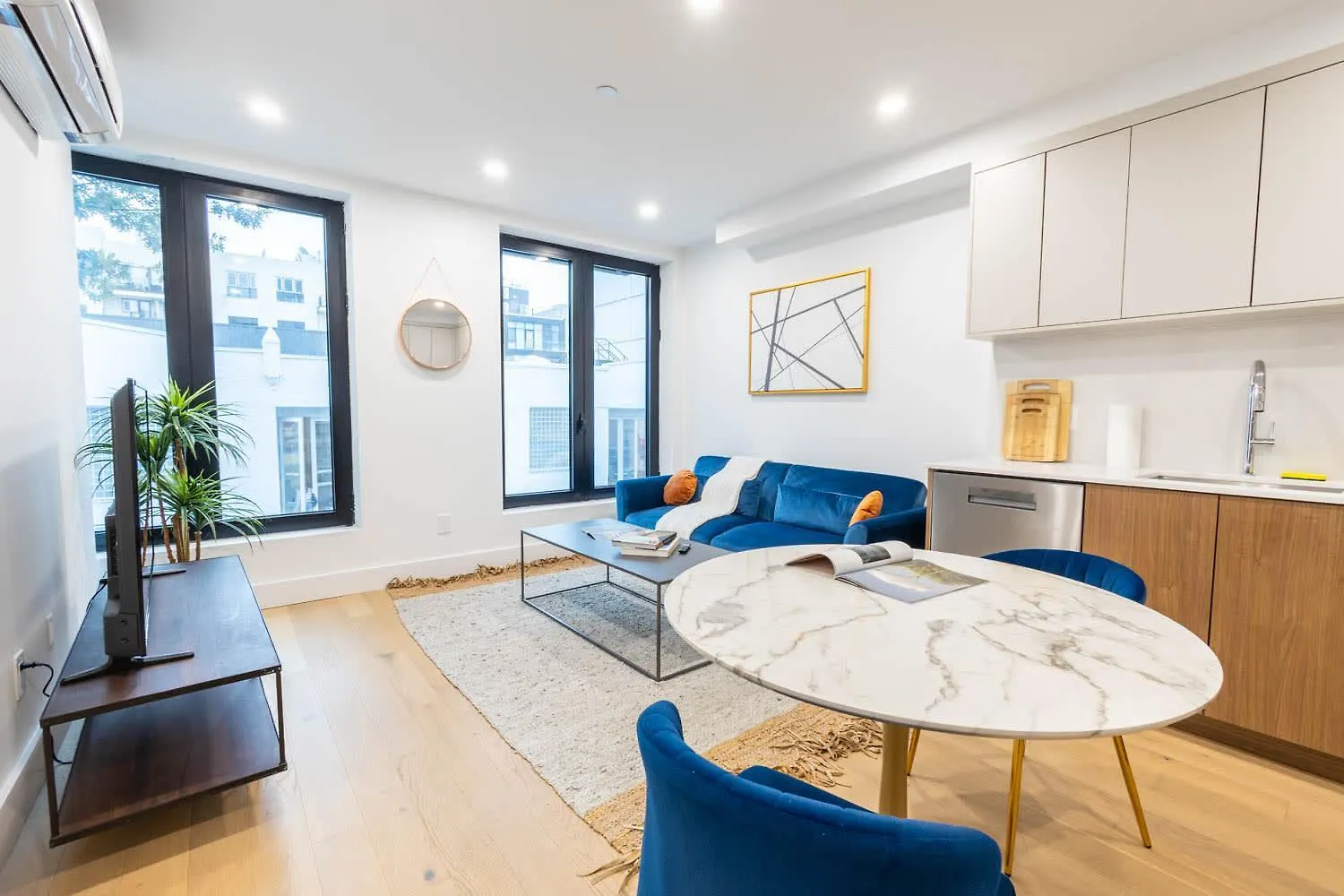 149Bk-202 New Condo 1Br In Prime Greenpoint Bk New York 0*,